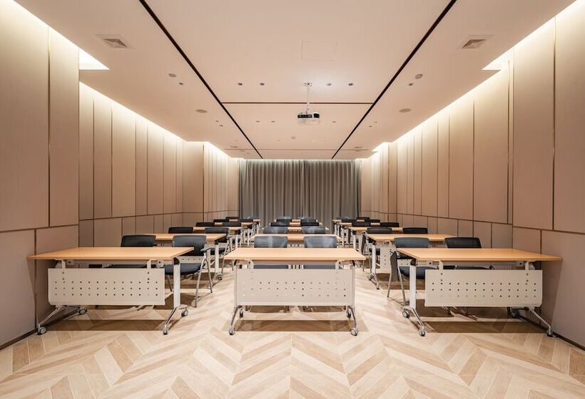 فندق Holiday Inn Express Shanghai Expo Centre, An Ihg