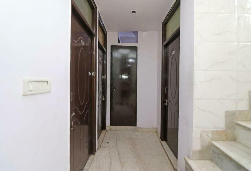 Отель Mahesh Guest House By Wb Inn