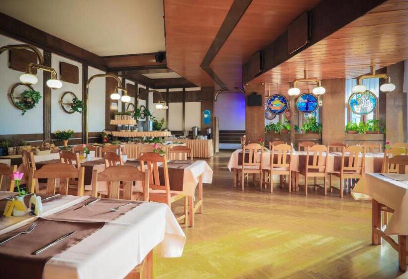 ホテル Nat Piwniczna Zdroj