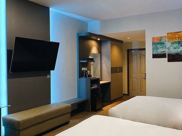 ホテル Paradise By Calia Tarakan