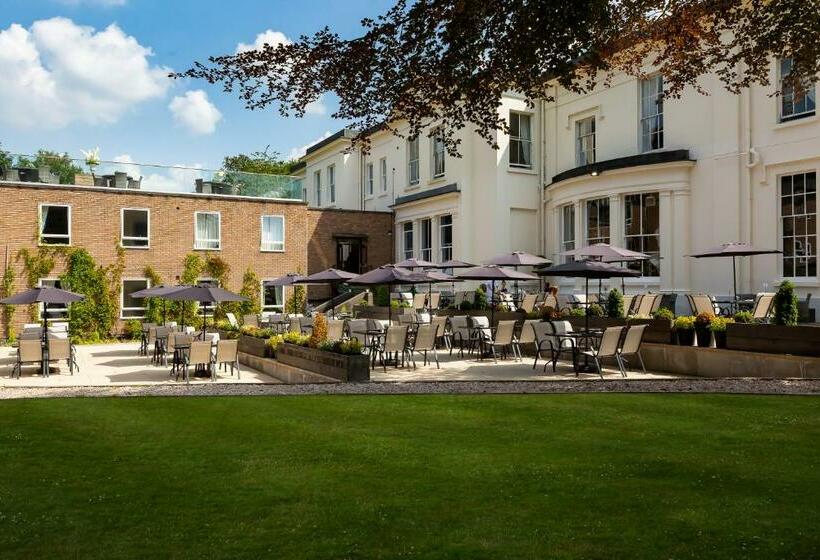 فندق Rainhill Hall