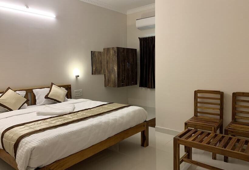 ホテル Rani And Rani Residency