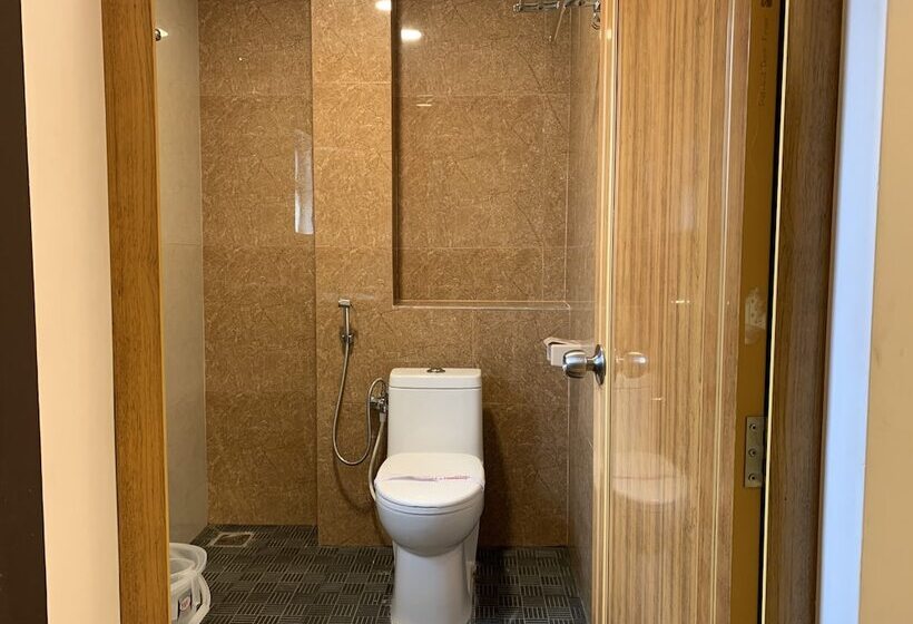 ホテル Rani And Rani Residency