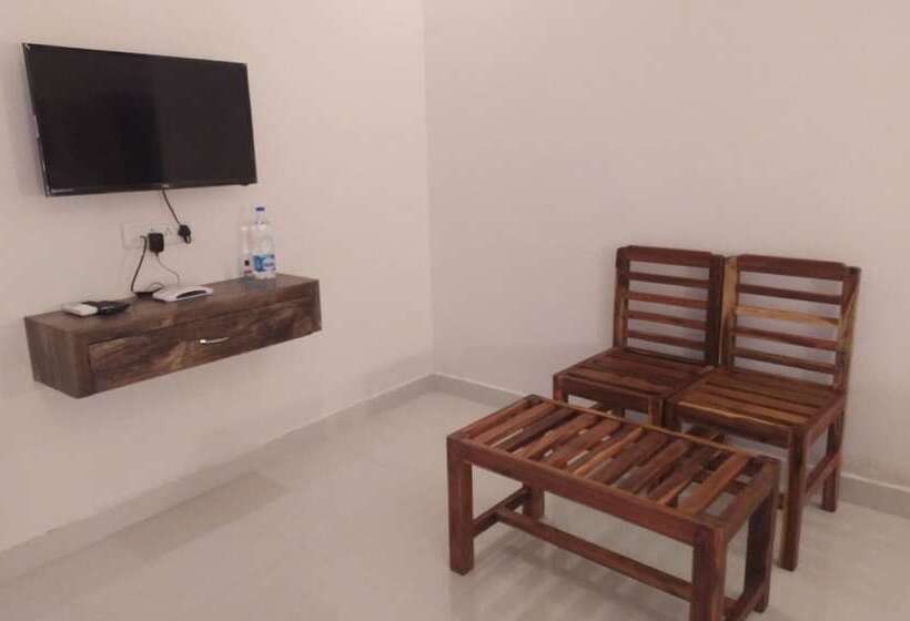 ホテル Rani And Rani Residency