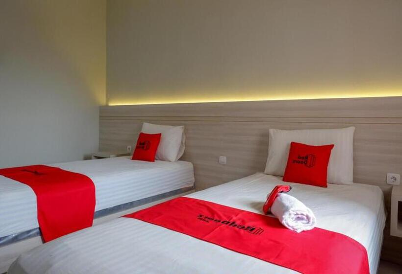 호텔 Reddoorz Syariah Near Prpp Semarang