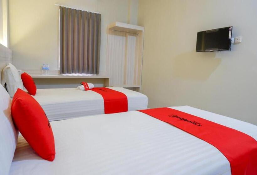 호텔 Reddoorz Syariah Near Prpp Semarang