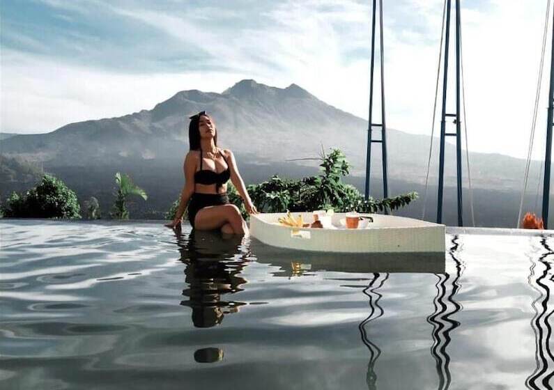 בית מלון כפרי Sari Sky Villa