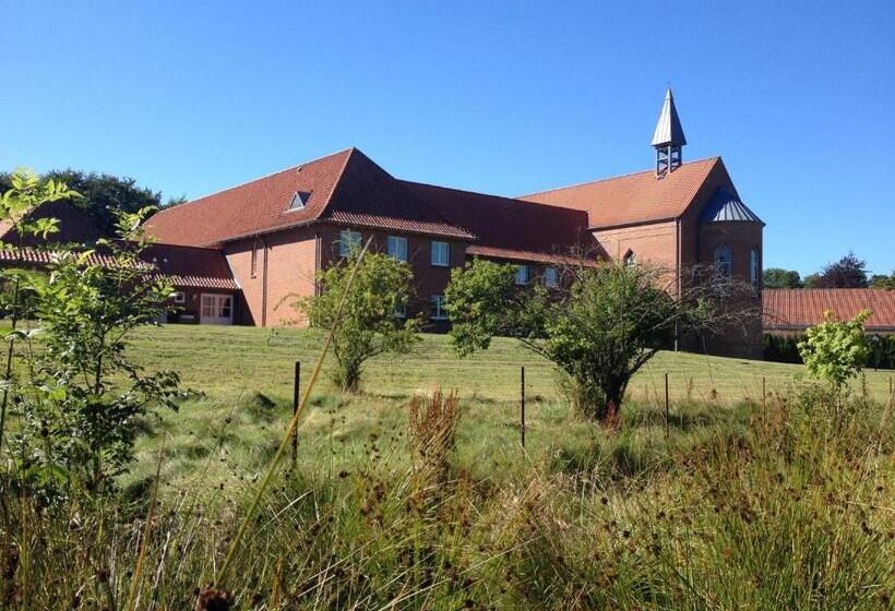 בית מלון כפרי Sostrup Slot