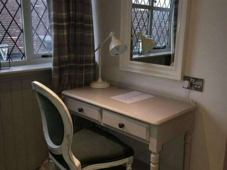 בית מלון כפרי The Green Man