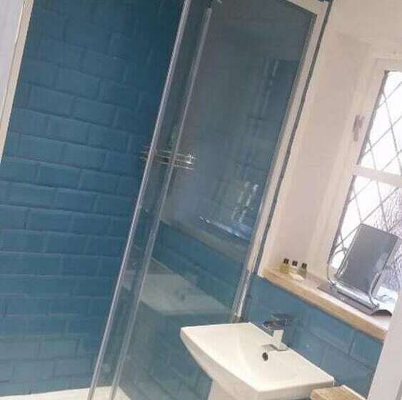 בית מלון כפרי The Green Man