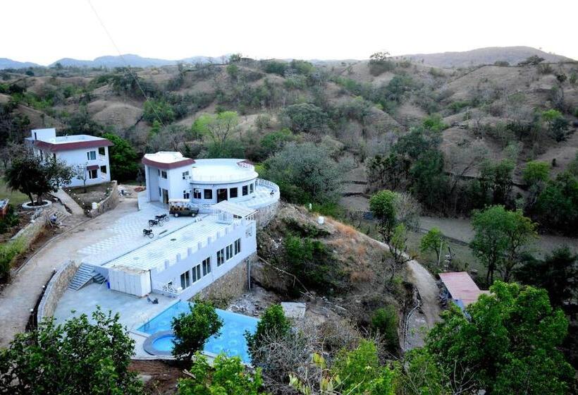 فندق The Sky Imperial Pavoreal Jungle Resort