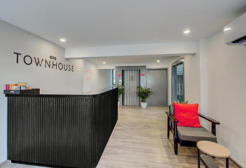 酒店 Townhouse Hadapsar Near Amanora Mall