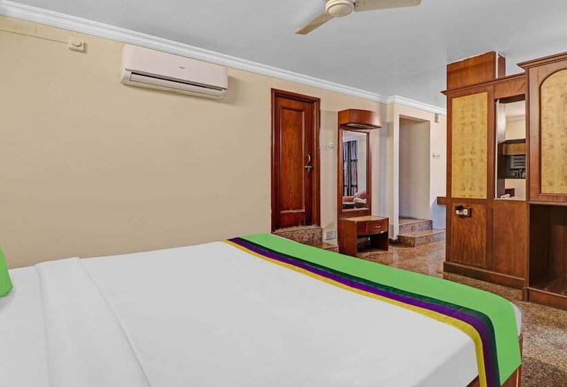 בית מלון כפרי Treebo Surya Yatri Niwas