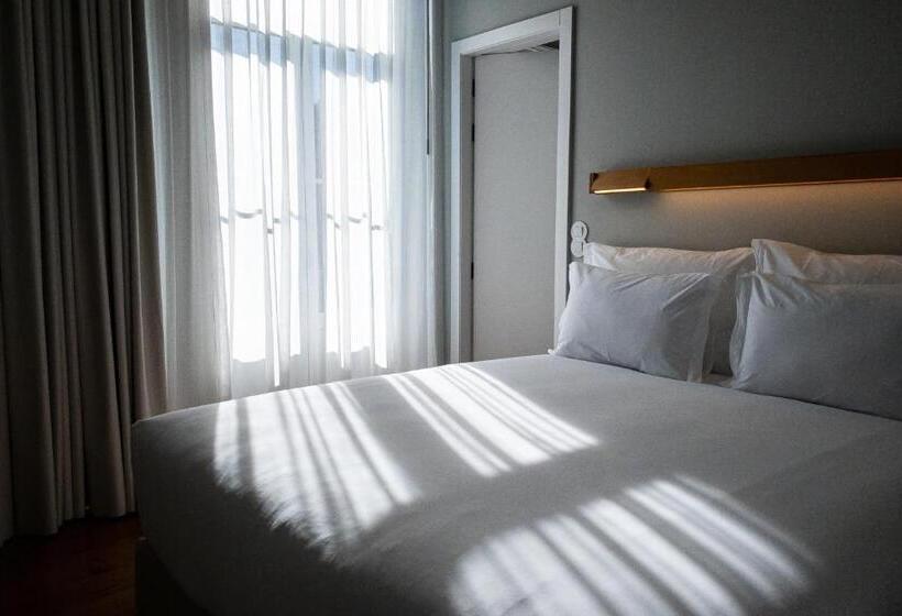 پانسیون A House In Estoril  Adults Only