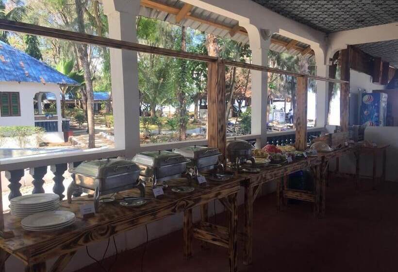 פנסיון Nungwi Inn Beach Cottages