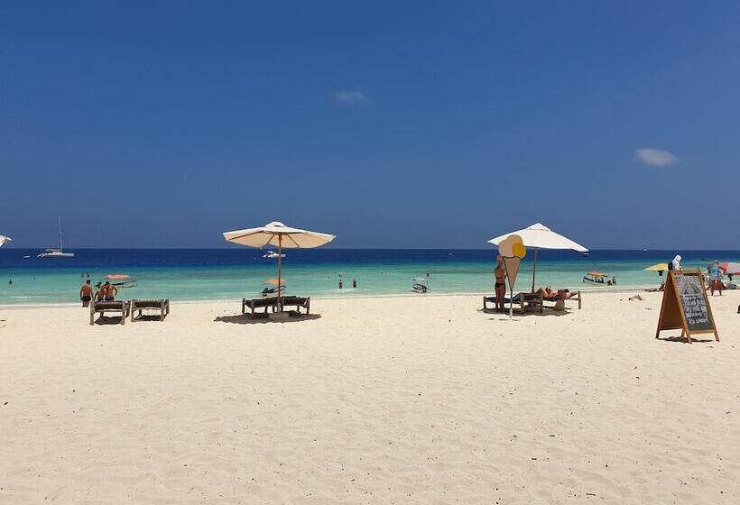 פנסיון Nungwi Inn Beach Cottages