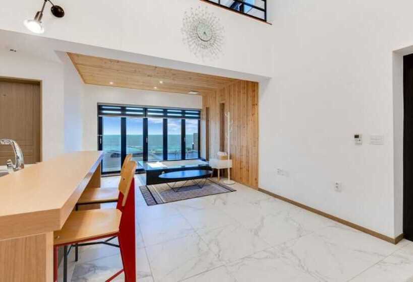 פנסיון Uljin Beatrice Pool Villa