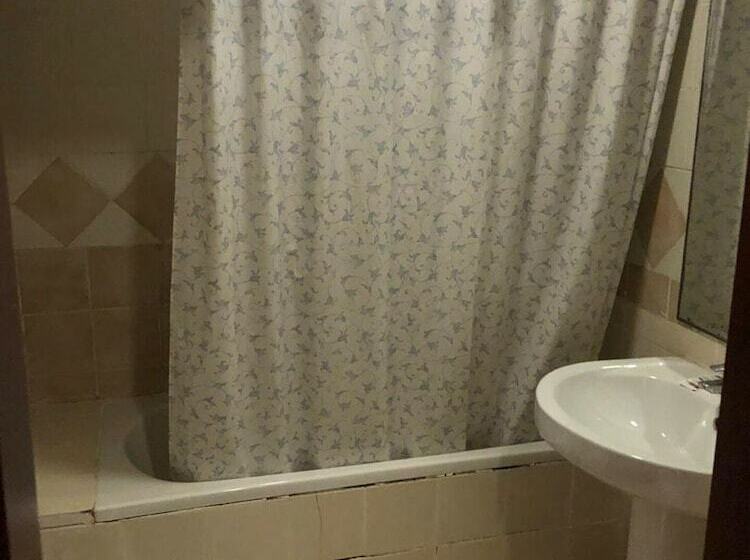 Royal El Naser Hotel By Oyo Rooms