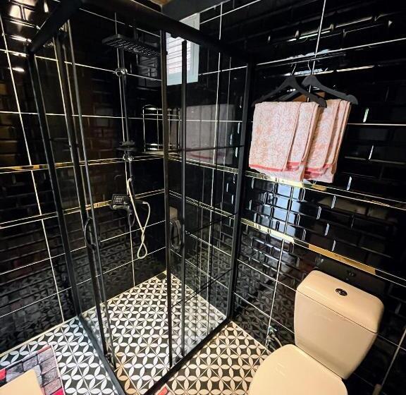 مبيت وإفطار Sapanca Keyf I Dere Bungalov