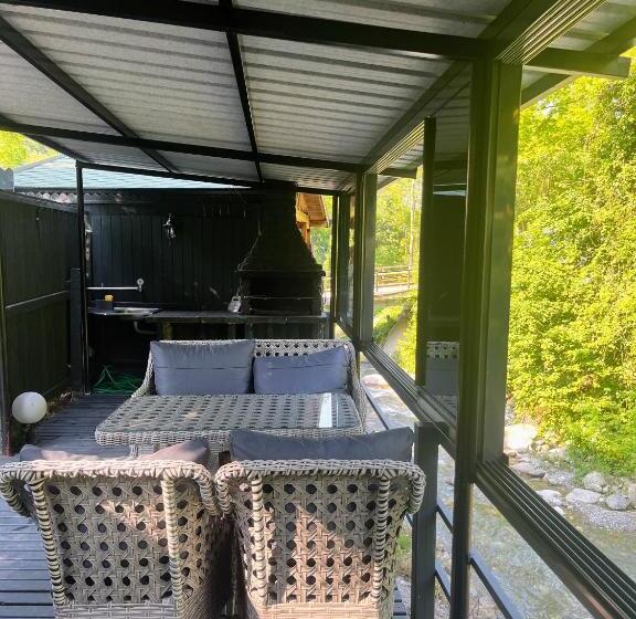 مبيت وإفطار Sapanca Keyf I Dere Bungalov