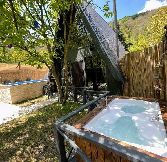 مبيت وإفطار Sapanca Keyf I Dere Bungalov