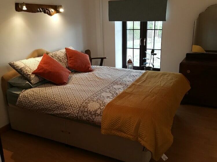 客栈  Tir Na Nog Gastropub