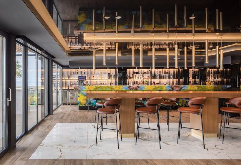 هتل Aminess Khalani