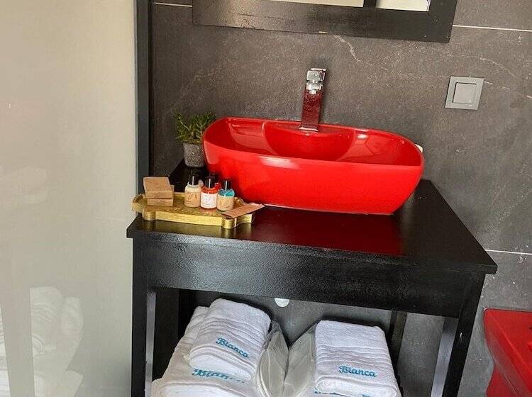 בית מלון כפרי Assos Bianca Suites