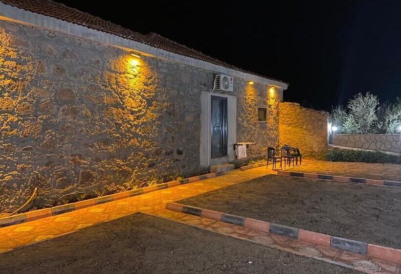 בית מלון כפרי Assos Bianca Suites