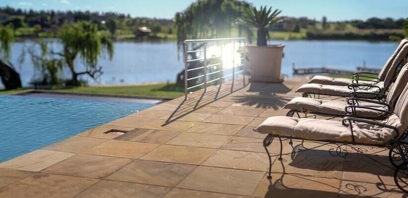 בית מלון כפרי Bersheba River Lodge