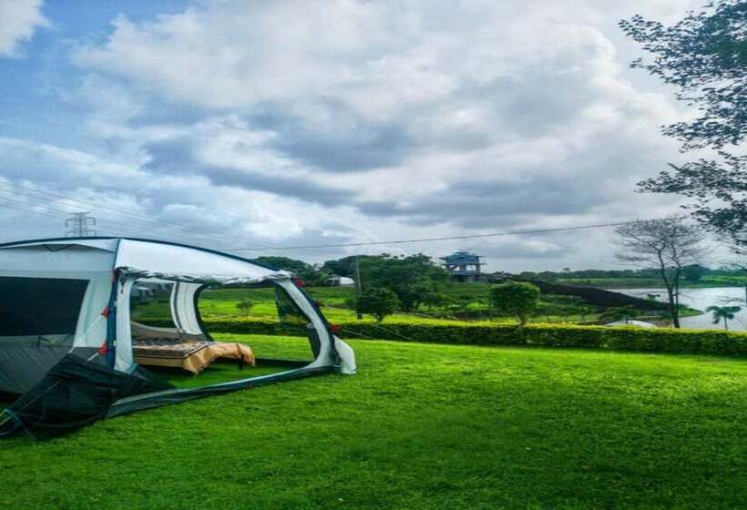 فندق Campistaan Badlapur