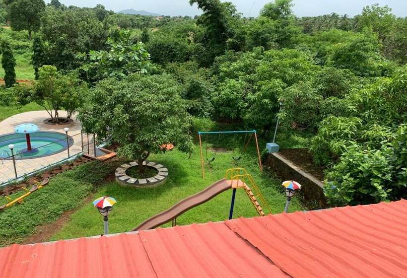 فندق Campistaan Badlapur