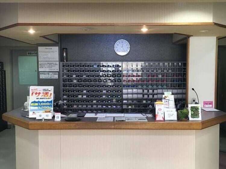 호텔 Capsule & Sauna Japan – Caters To Men