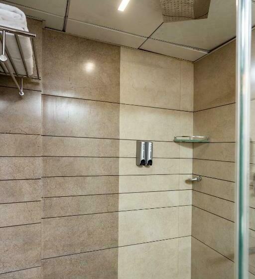 בית מלון כפרי Cloud Castle Resort And Spa Munnar