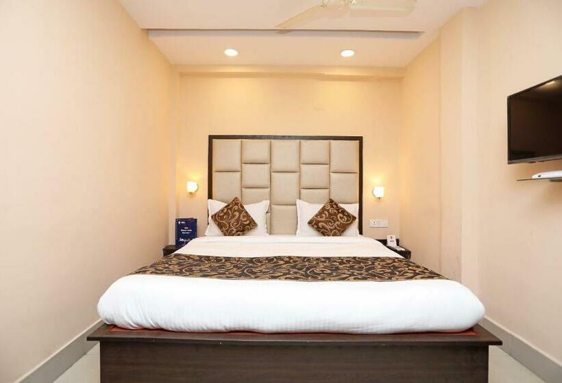 فندق Collection O Greenpark