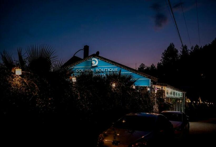 Dolphin Boutique Hotel & Restaurant