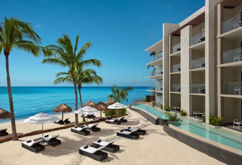 هتل Dreams Cozumel Cape Resort & Spa