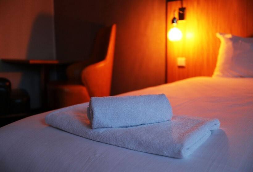 فندق Eidsvoll Express