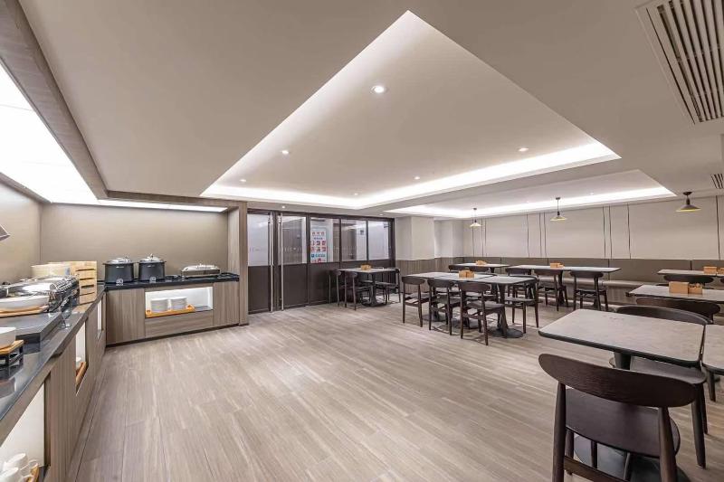 Hanting Hotel Nanjing Xiaohang Metro Station