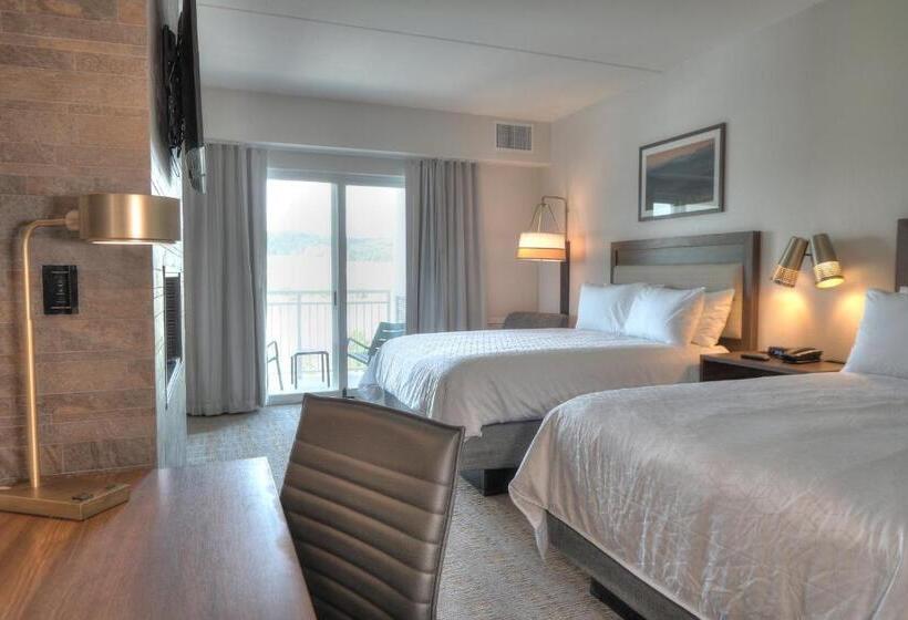 هتل Holiday Inn & Suites Pigeon Forge Convention Center, An Ihg