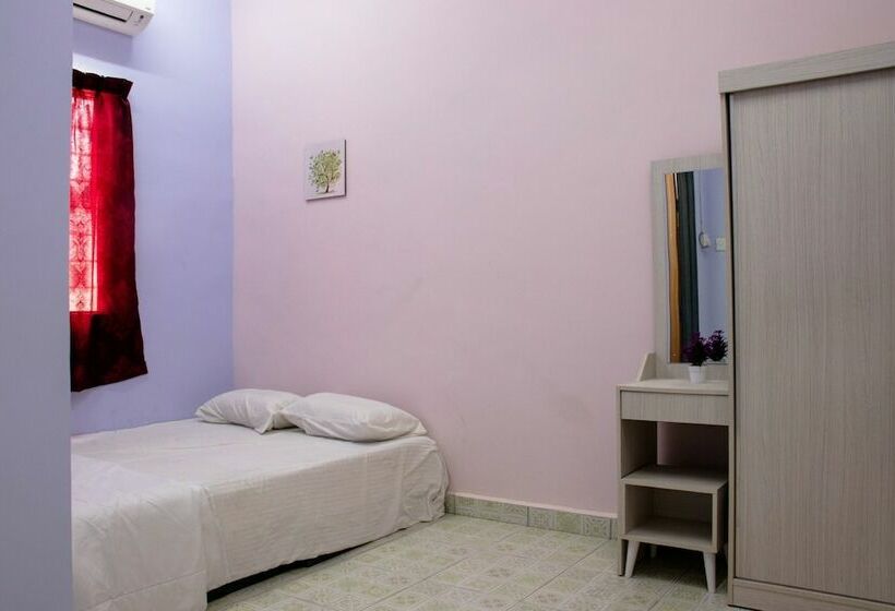 Отель Spot On 90164 Homestay Al Hafiz
