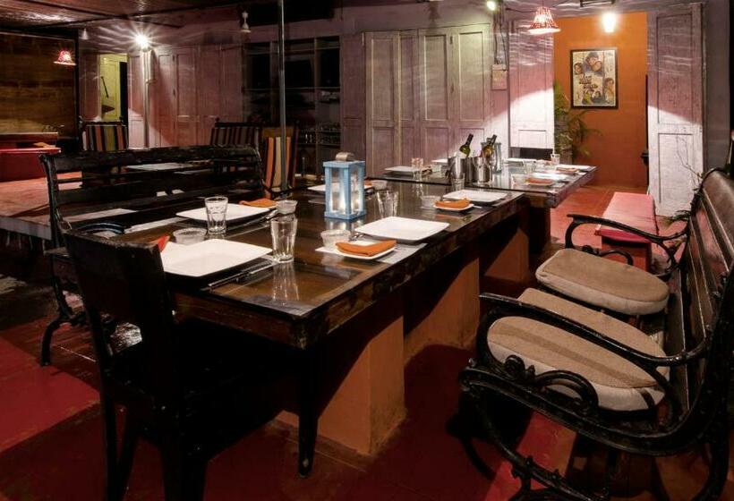 فندق Jenjon Wood County Phansad Alibaug