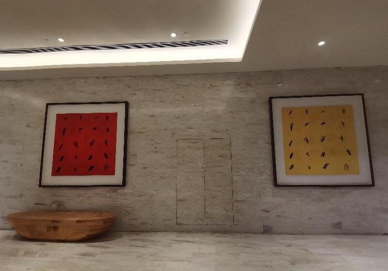 Отель Ji Shanghai Yingao Xi Road