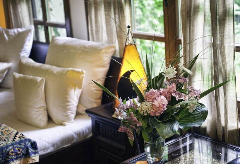 בית מלון כפרי Klekotki Conference & Spa