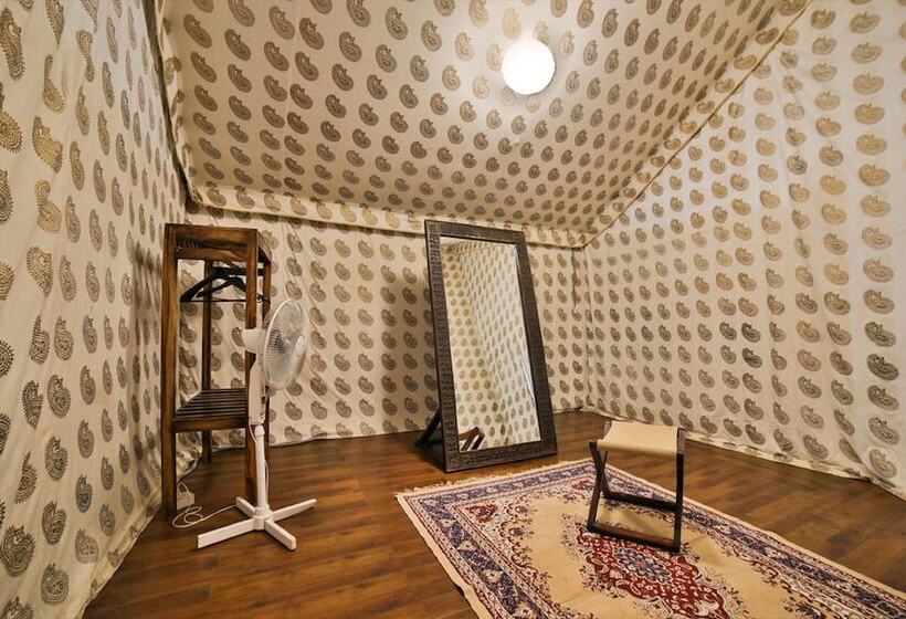 ホテル Kumbh Mela Vedic Tents