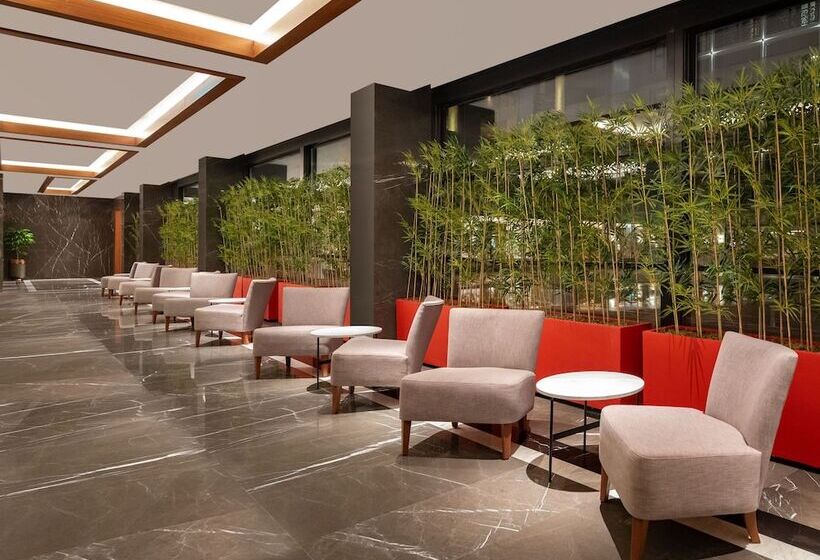Mövenpick Hotel Istanbul Asia Airport
