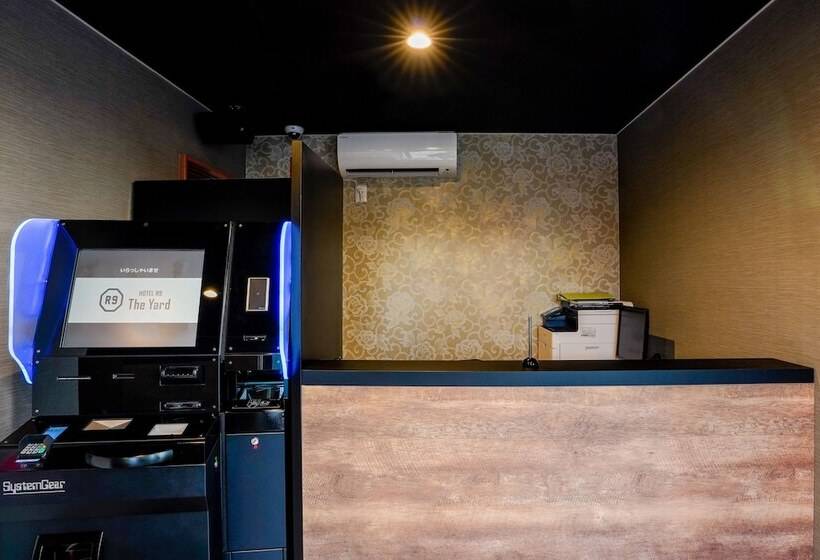 בית מלון כפרי R9 The Yard Taketoyo