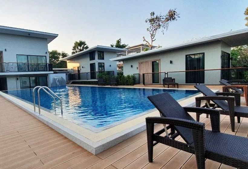 בית מלון כפרי Sea Mountain Villa Resort & Pool Bar