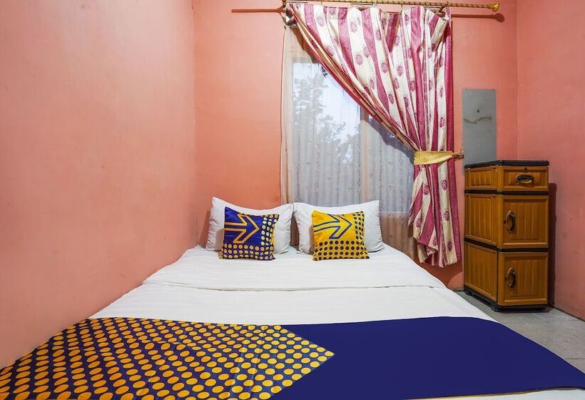 Отель Spot On 90916 Eco Tourism Geopark Rajamandala Homestay