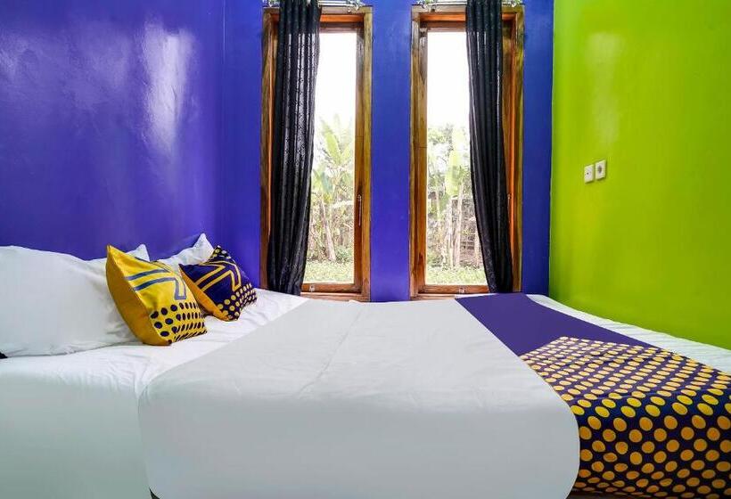 Отель Spot On 90916 Eco Tourism Geopark Rajamandala Homestay